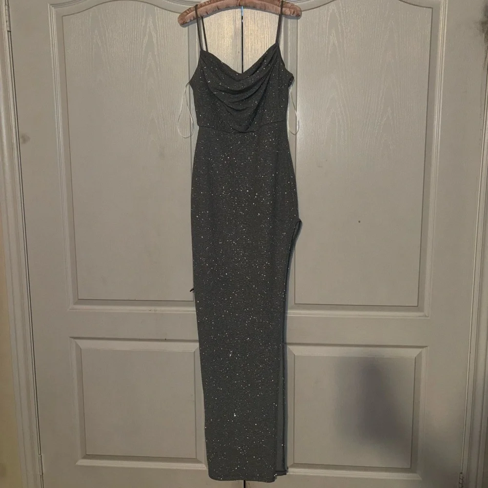 PROM DRESS - Picture 2 of 2